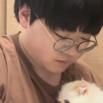 有点萌