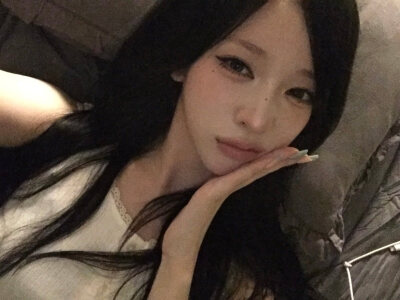 大里春菜 ​​​