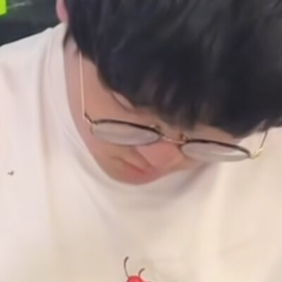 兜底纸尿裤