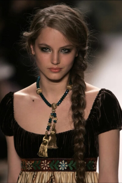 Ruslana Korshunova