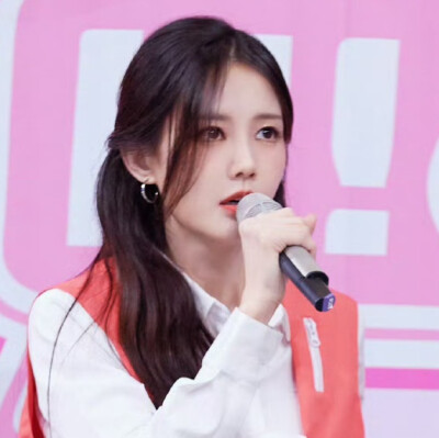 李一桐
