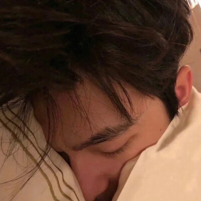  | 男生头像 你怎么舍得让我的泪流向海
