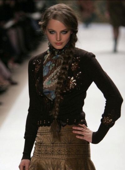 Ruslana Korshunova