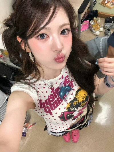 kiiikiii Sui李守彬