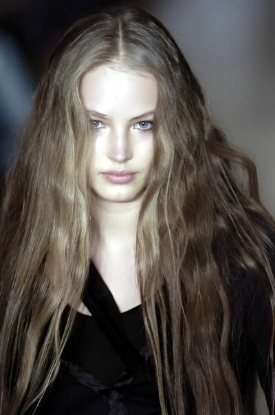 Ruslana Korshunova