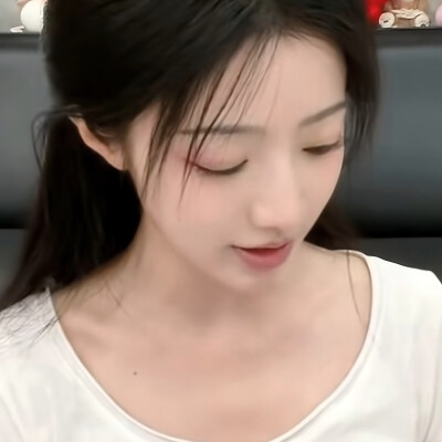 你曾经爱过吗连月光都不回答 ​​​