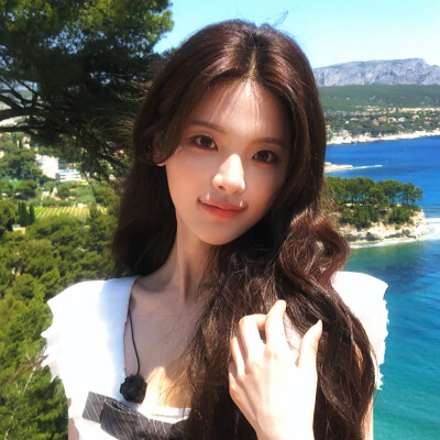 杨超越