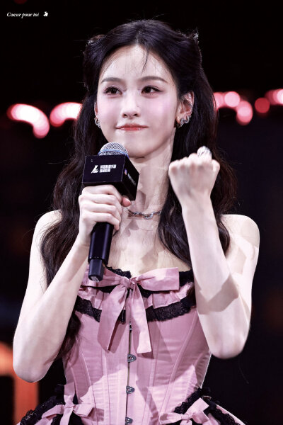 陈都灵