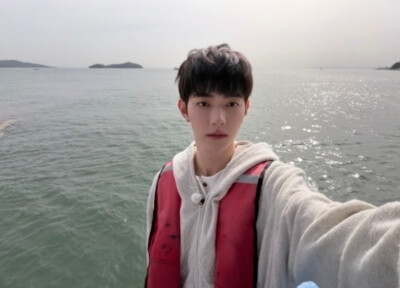 章昊