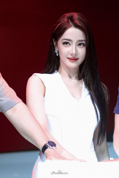 迪丽热巴