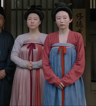 莫离