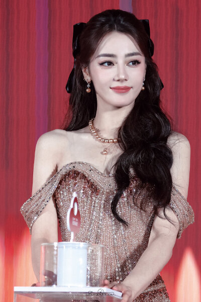 迪丽热巴