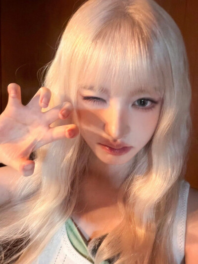 LIZ 自拍