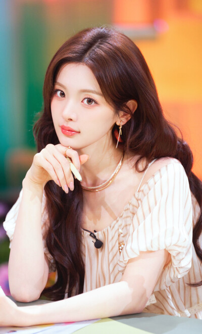 杨超越