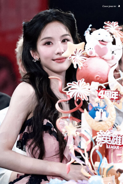 陈都灵