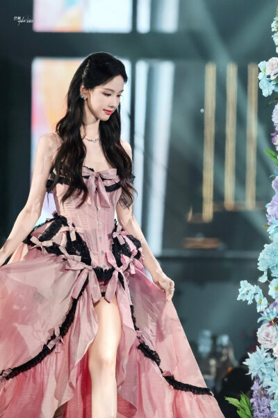 陈都灵