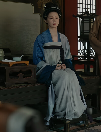 莫离