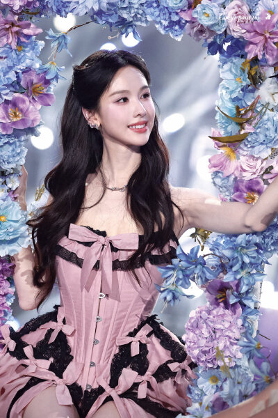 陈都灵