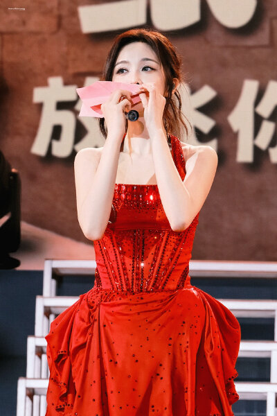 吴宣仪