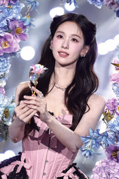 陈都灵