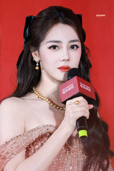 迪丽热巴