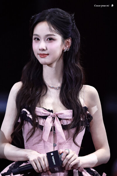 陈都灵