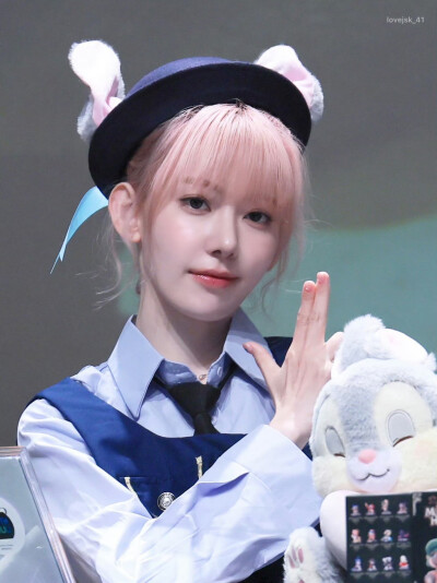 宮脇咲良 饭拍高清
