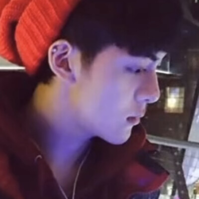 朕与狗妃何曾生过嫌隙？