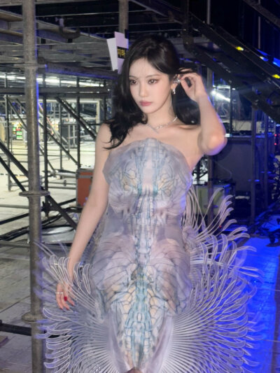 宁艺卓 ningning