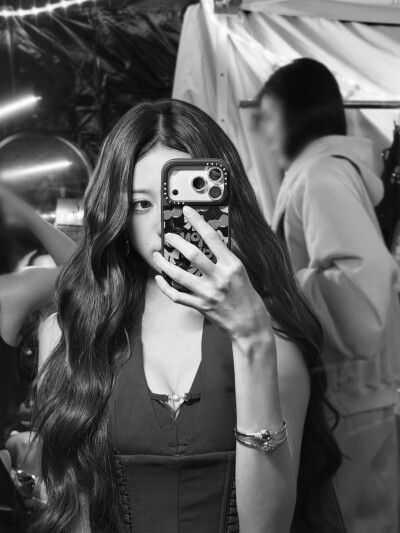 张元英 wonyoung