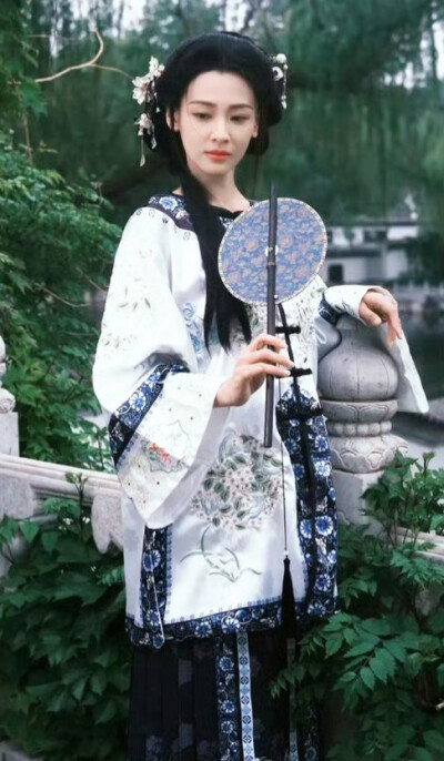 丁笑滢