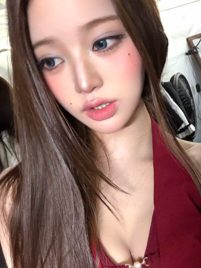 张元英 wonyoung