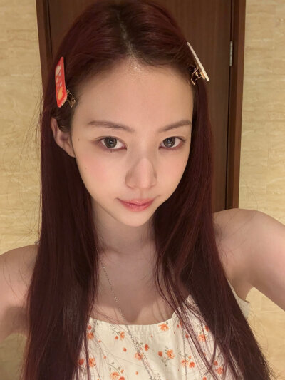 罗潾 narin