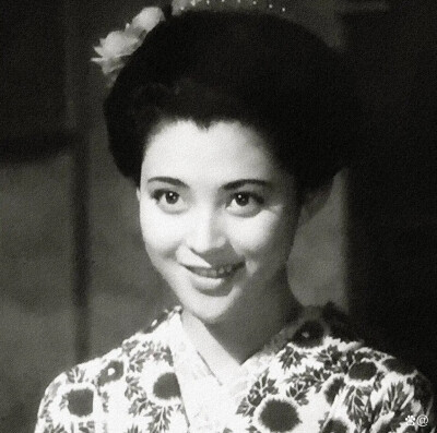 冈田茉莉子