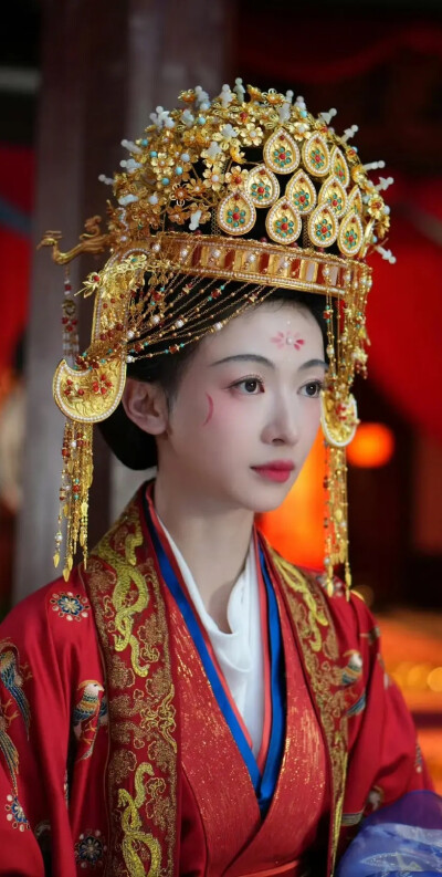 吴谨言《御廷谣》孟廷辉