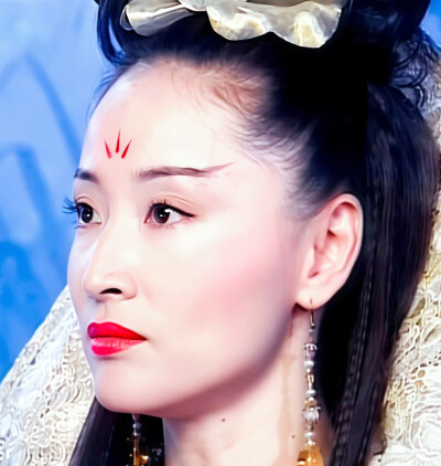 于莉/邀月