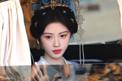 鞠婧祎