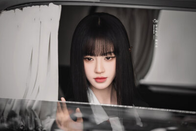 鞠婧祎