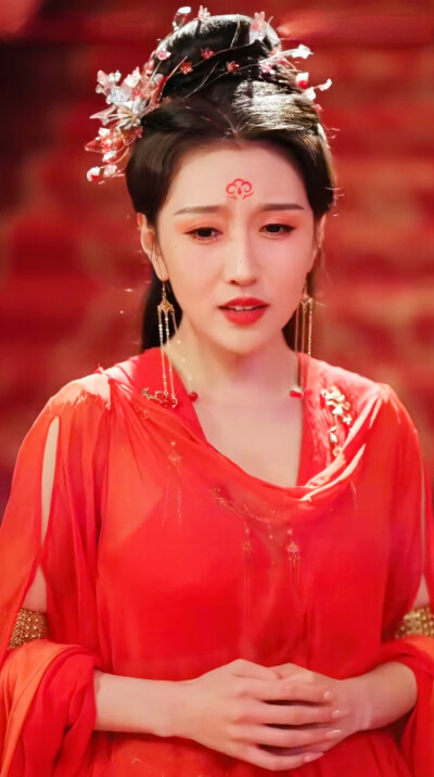 周洛伊