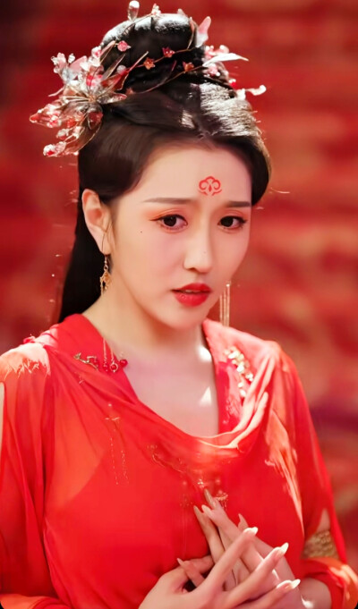 周洛伊