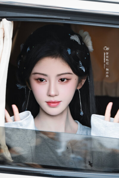 鞠婧祎