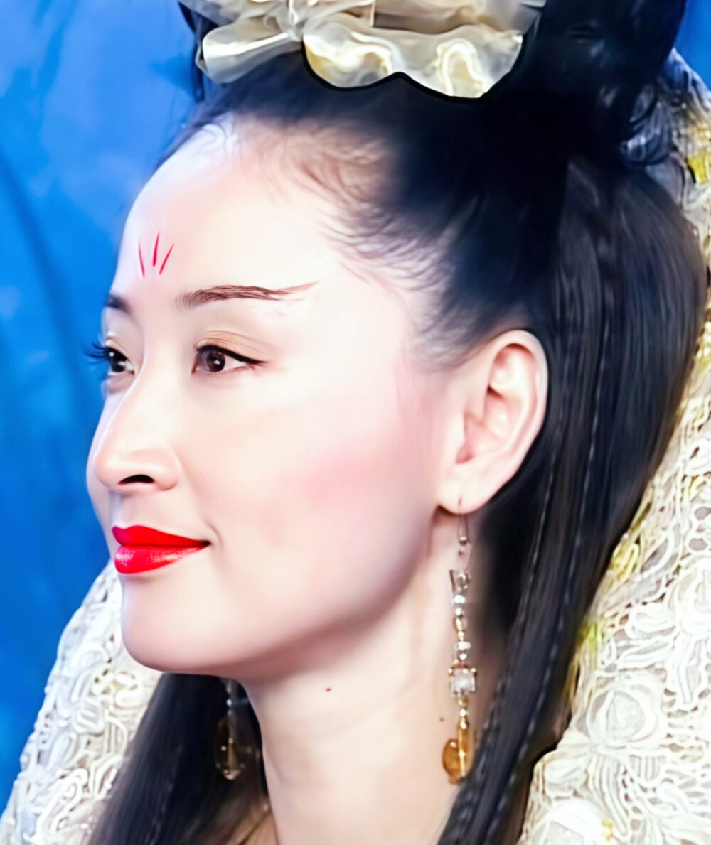 于莉/邀月