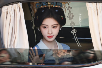 鞠婧祎
