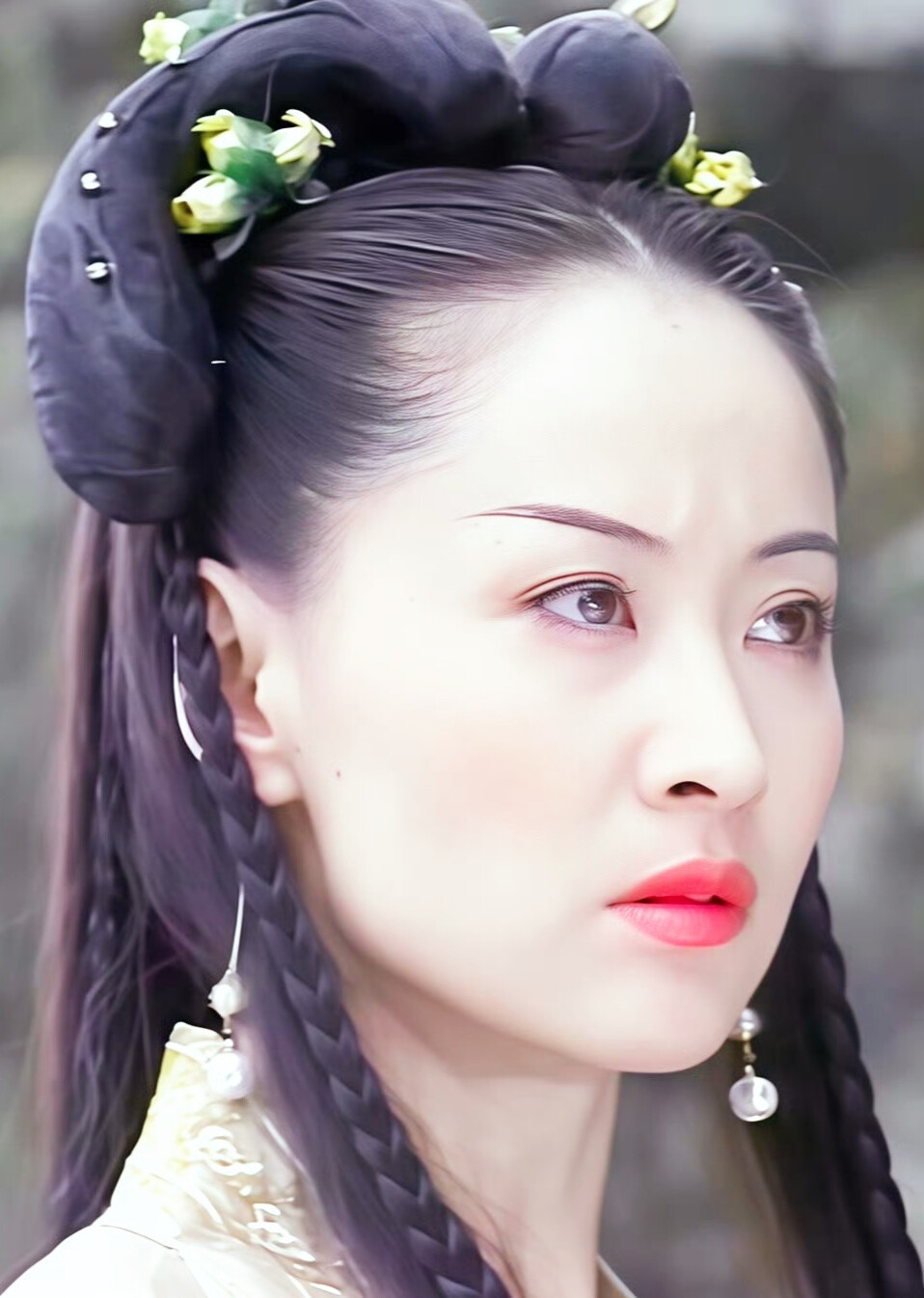 于莉/邀月