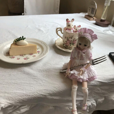 (･_･;