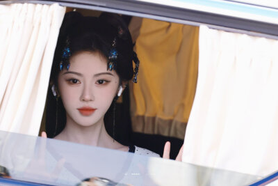 鞠婧祎