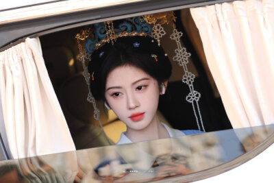 鞠婧祎