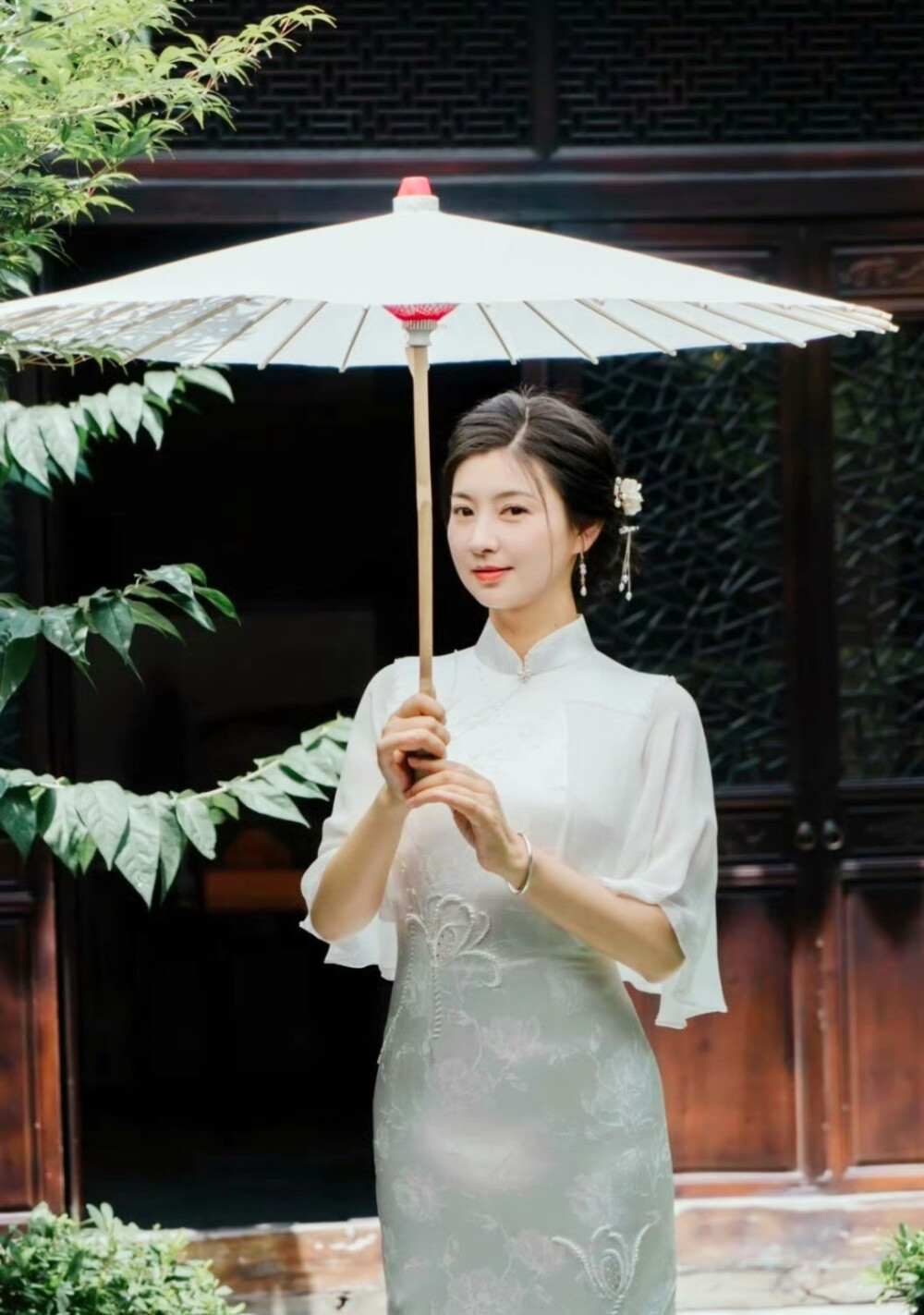 斓曦