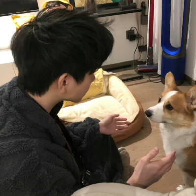 头像丨男头 沉默是最好的答案