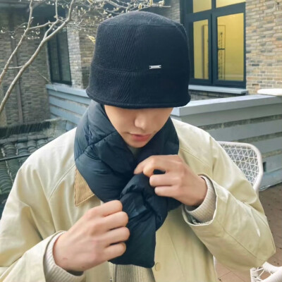 头像丨男头 沉默是最好的答案